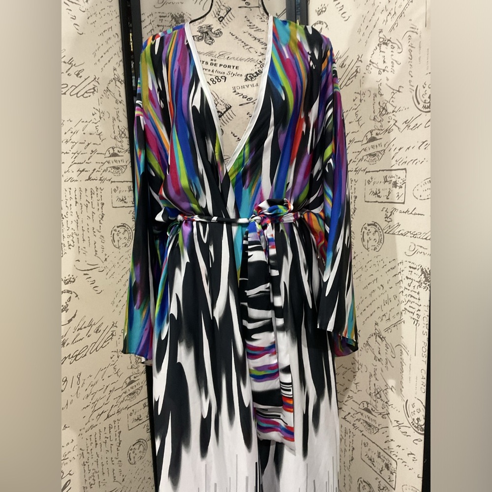 Natori Multicolor Abstract kimono - Picture 7 of 9